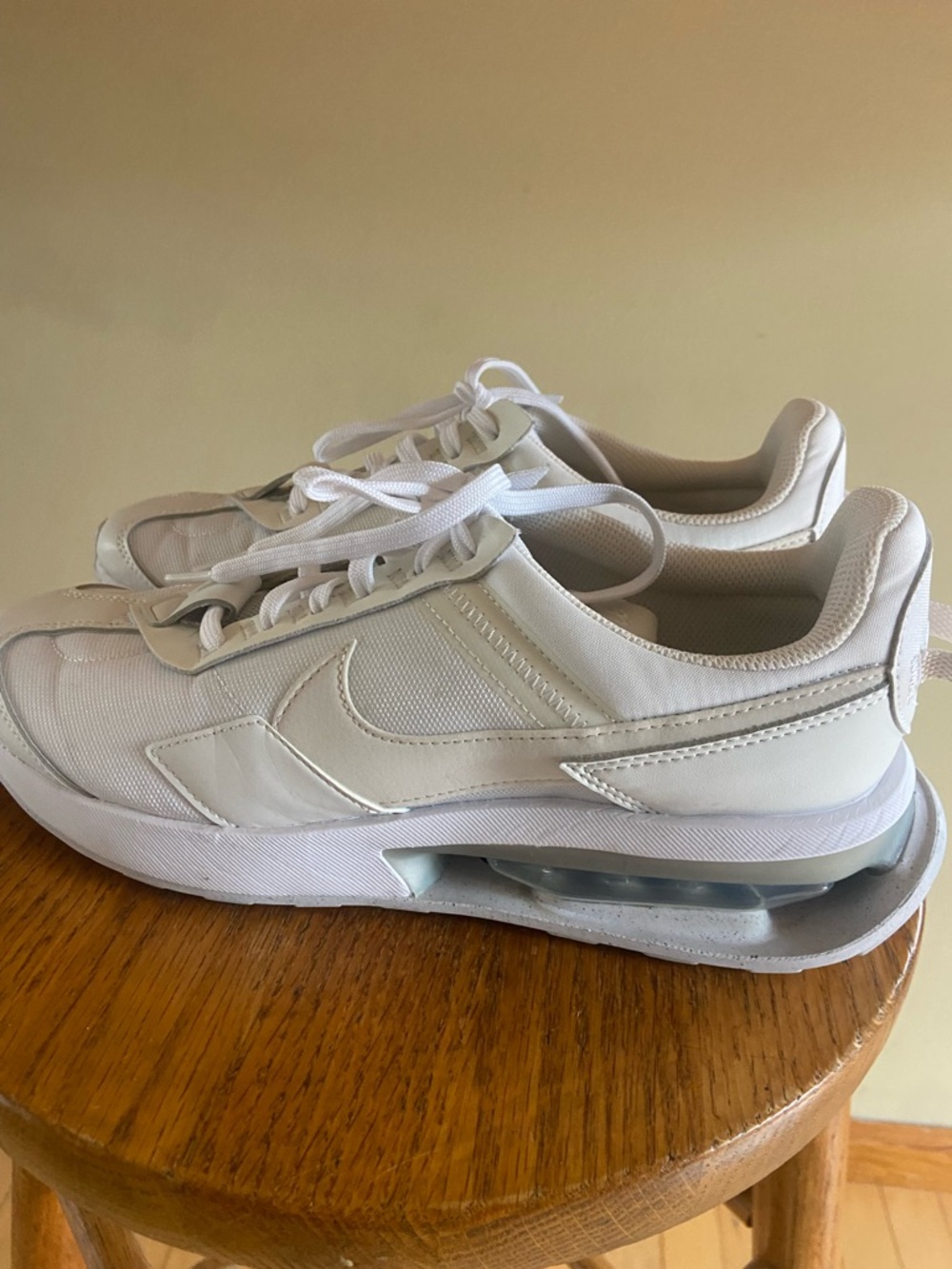 Nike Air Max Pre-Day Sneakers White Platform Trainers Women’s Sz 10